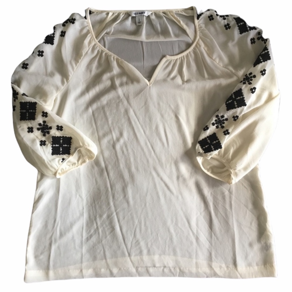 Old Navy - Azteca sheer cream long sleeve blouse